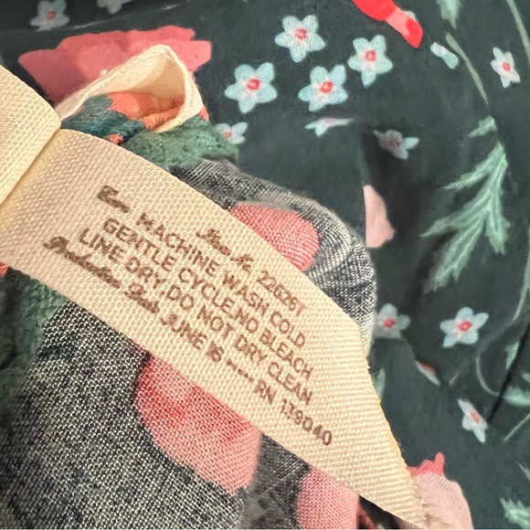 Matilda Jane Yesteryear Green Floral Top, Size Large - Picture 7 of 7
